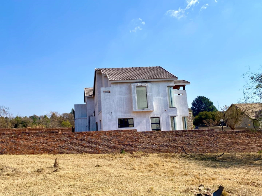 5 Bedroom Property for Sale in Kameeldrift East Gauteng