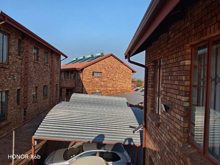 2 Bedroom Property for Sale in Danville Ext 5 Gauteng