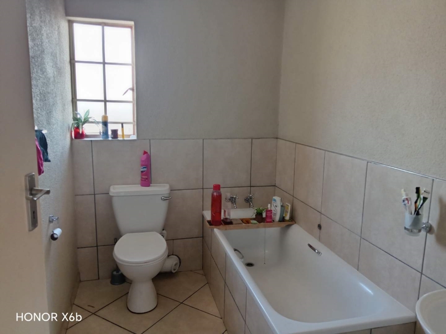 2 Bedroom Property for Sale in Danville Ext 5 Gauteng