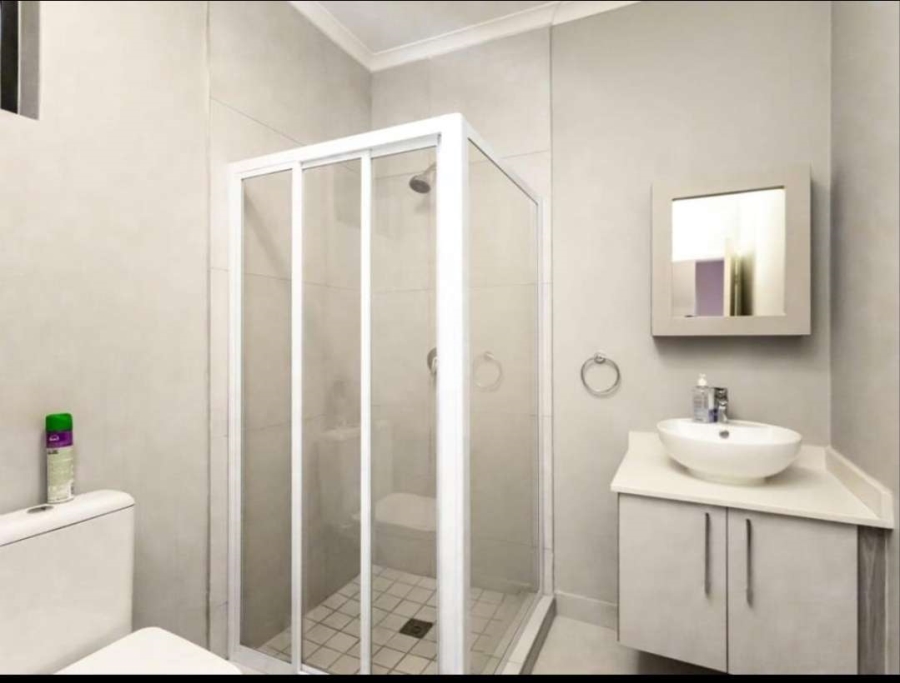 1 Bedroom Property for Sale in Midridge Park Gauteng