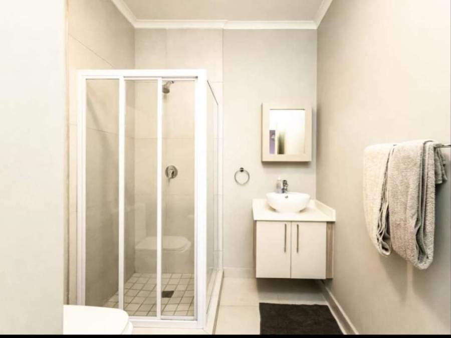 1 Bedroom Property for Sale in Midridge Park Gauteng