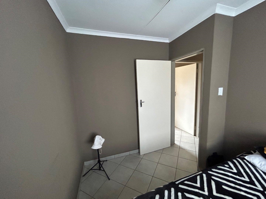 4 Bedroom Property for Sale in Lotus Gardens Gauteng