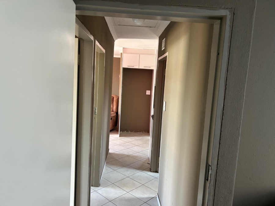 4 Bedroom Property for Sale in Lotus Gardens Gauteng
