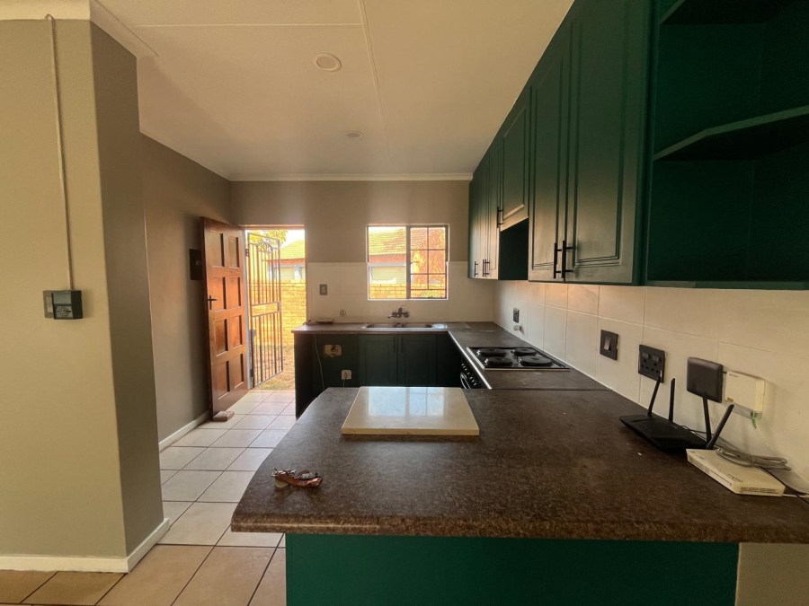 2 Bedroom Property for Sale in Equestria Gauteng
