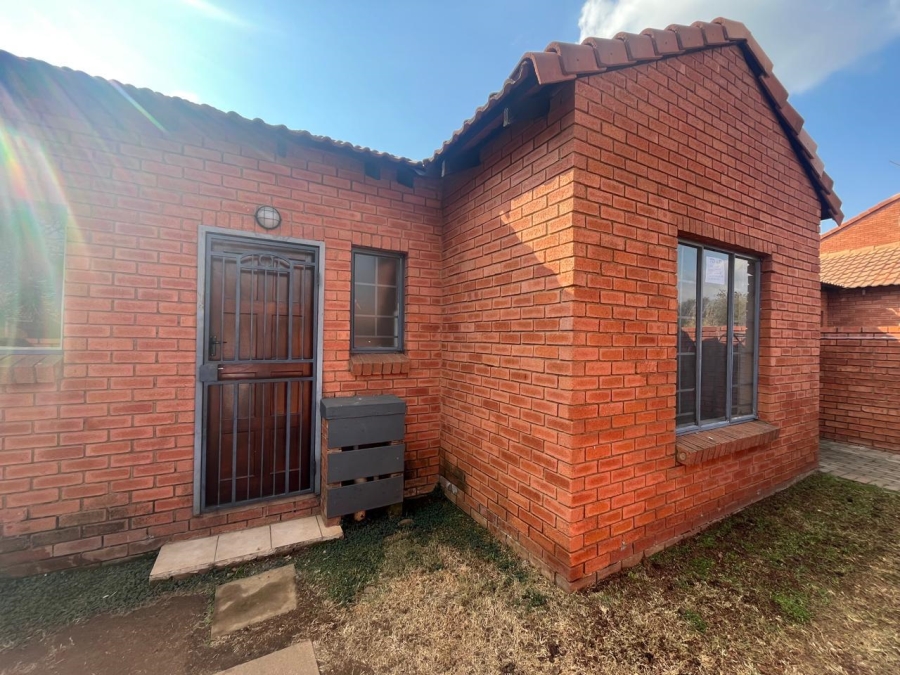 2 Bedroom Property for Sale in Equestria Gauteng
