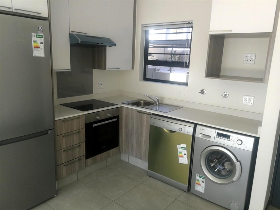 To Let 1 Bedroom Property for Rent in Fourways Gauteng