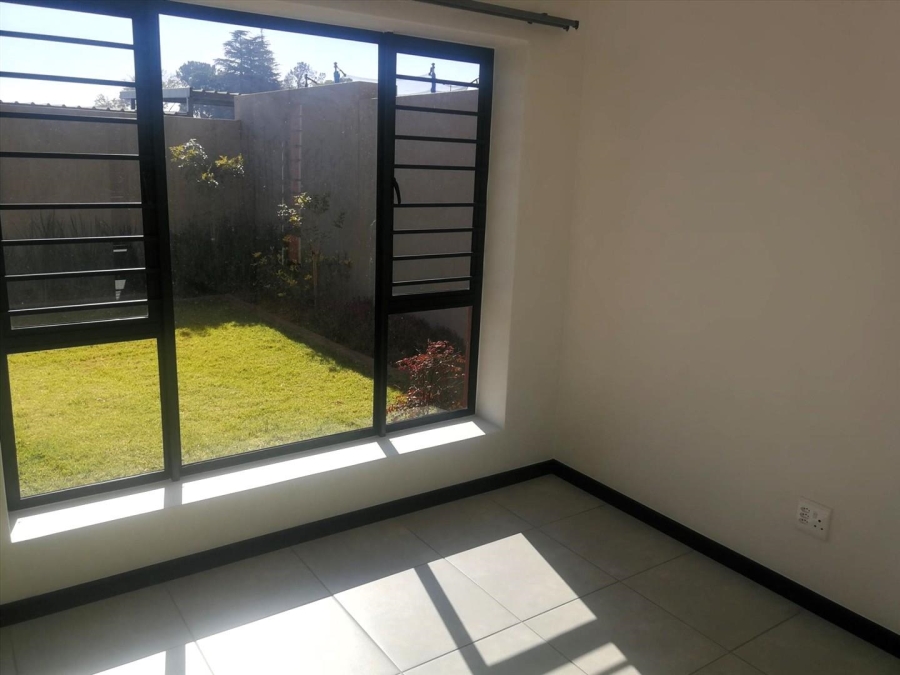To Let 1 Bedroom Property for Rent in Fourways Gauteng