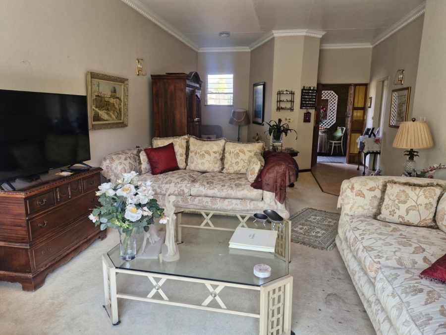 3 Bedroom Property for Sale in Morningside Manor Gauteng