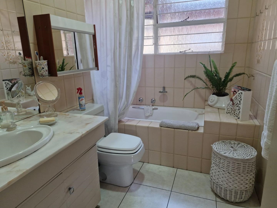 3 Bedroom Property for Sale in Morningside Manor Gauteng