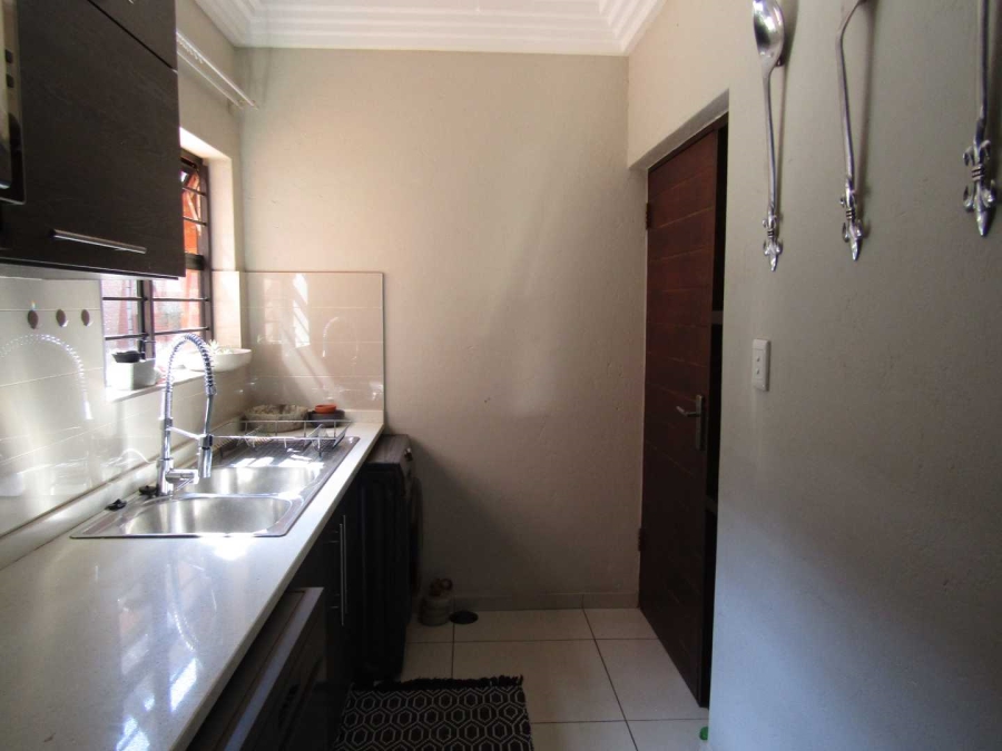 To Let 2 Bedroom Property for Rent in Eveleigh Gauteng