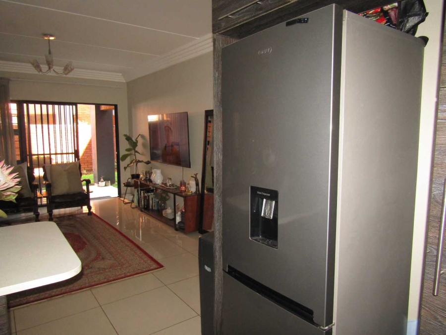 To Let 2 Bedroom Property for Rent in Eveleigh Gauteng