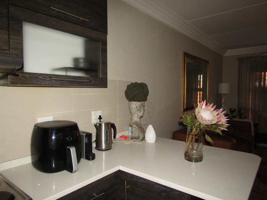 To Let 2 Bedroom Property for Rent in Eveleigh Gauteng