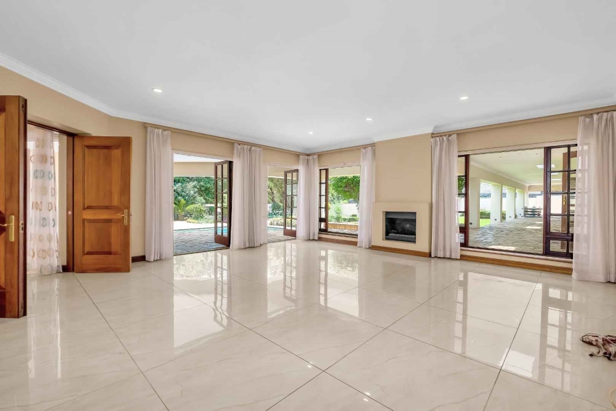 5 Bedroom Property for Sale in Fourways Gardens Gauteng