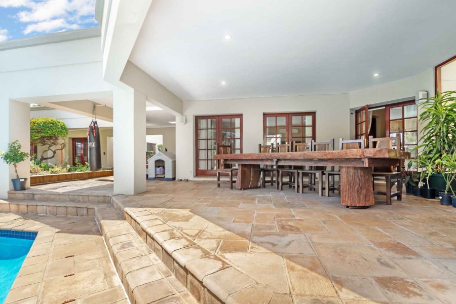 5 Bedroom Property for Sale in Fourways Gardens Gauteng