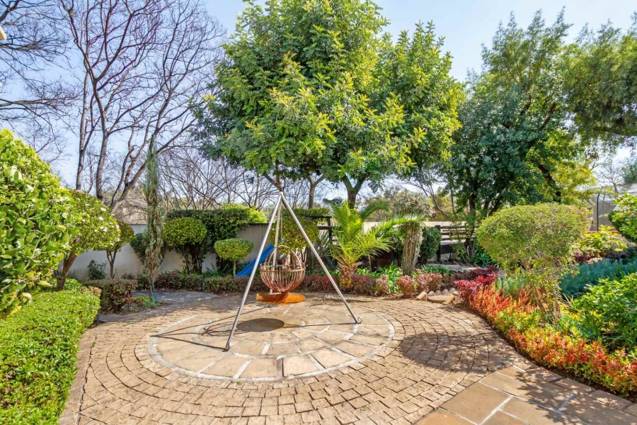 5 Bedroom Property for Sale in Fourways Gardens Gauteng