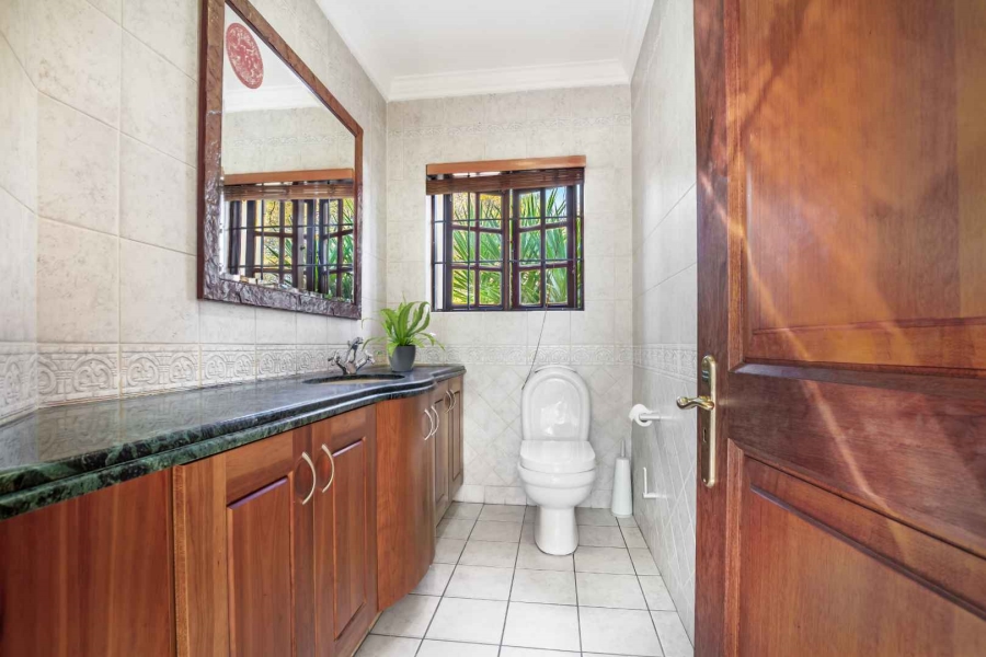 5 Bedroom Property for Sale in Fourways Gardens Gauteng