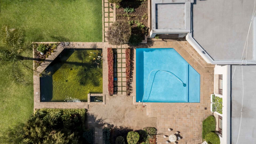 5 Bedroom Property for Sale in Fourways Gardens Gauteng