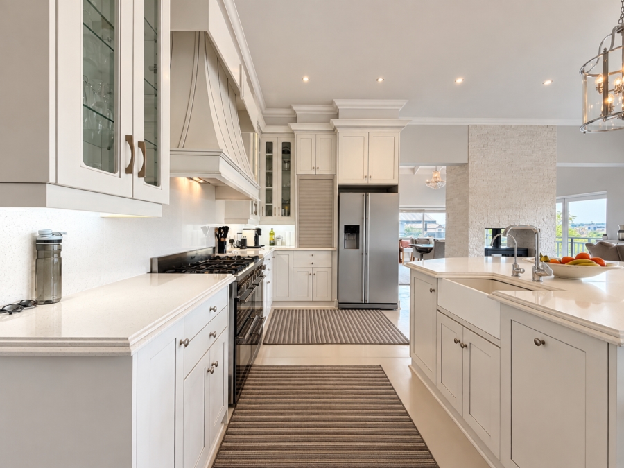 5 Bedroom Property for Sale in Helderfontein Estate Gauteng