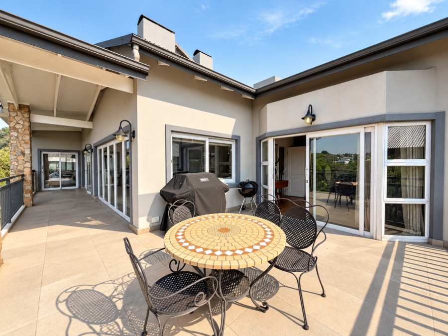 5 Bedroom Property for Sale in Helderfontein Estate Gauteng