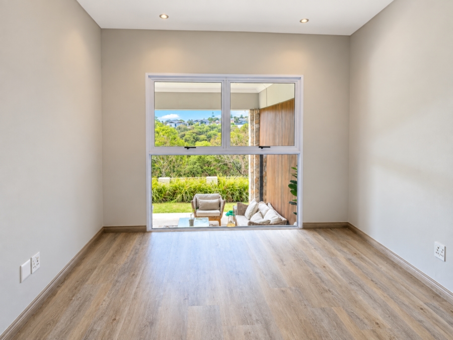 5 Bedroom Property for Sale in Helderfontein Estate Gauteng