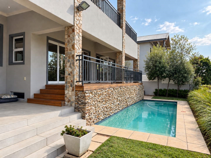 5 Bedroom Property for Sale in Helderfontein Estate Gauteng