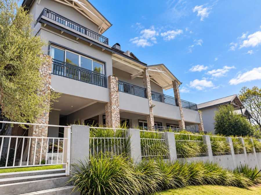 5 Bedroom Property for Sale in Helderfontein Estate Gauteng