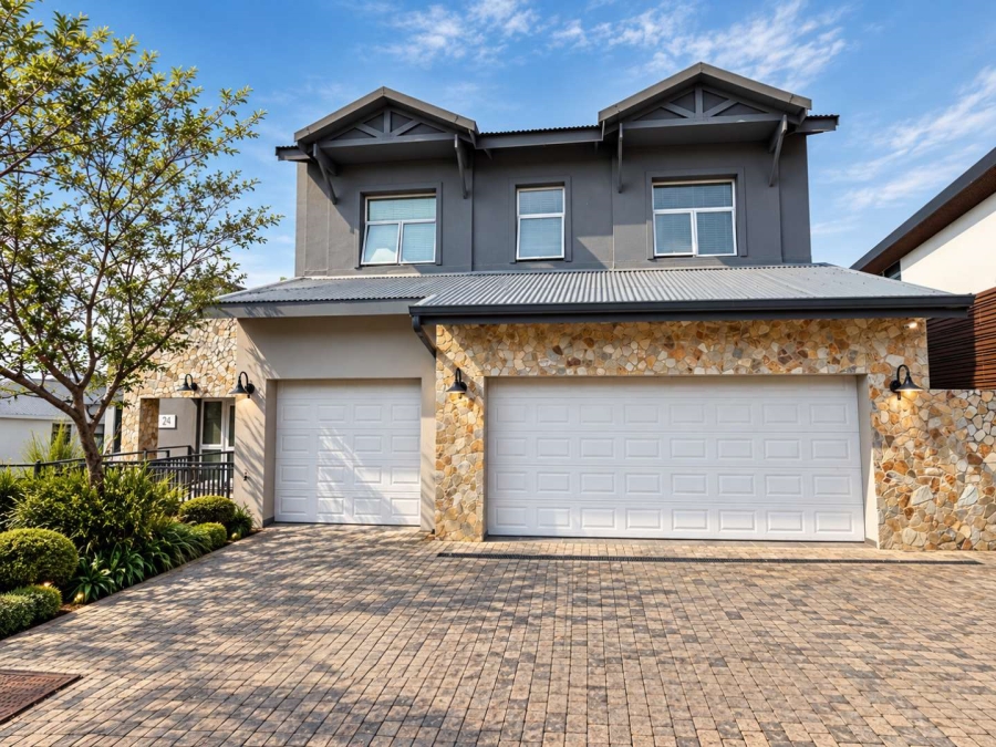 5 Bedroom Property for Sale in Helderfontein Estate Gauteng