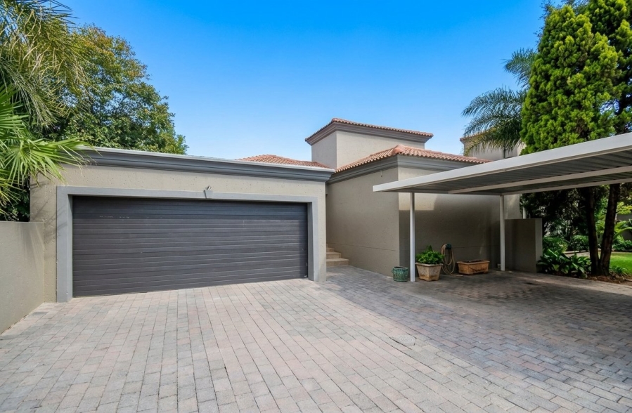 6 Bedroom Property for Sale in Noordhang Gauteng