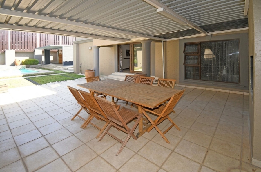 6 Bedroom Property for Sale in Noordhang Gauteng