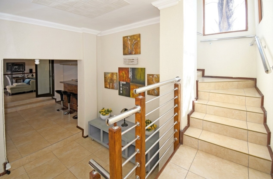 6 Bedroom Property for Sale in Noordhang Gauteng
