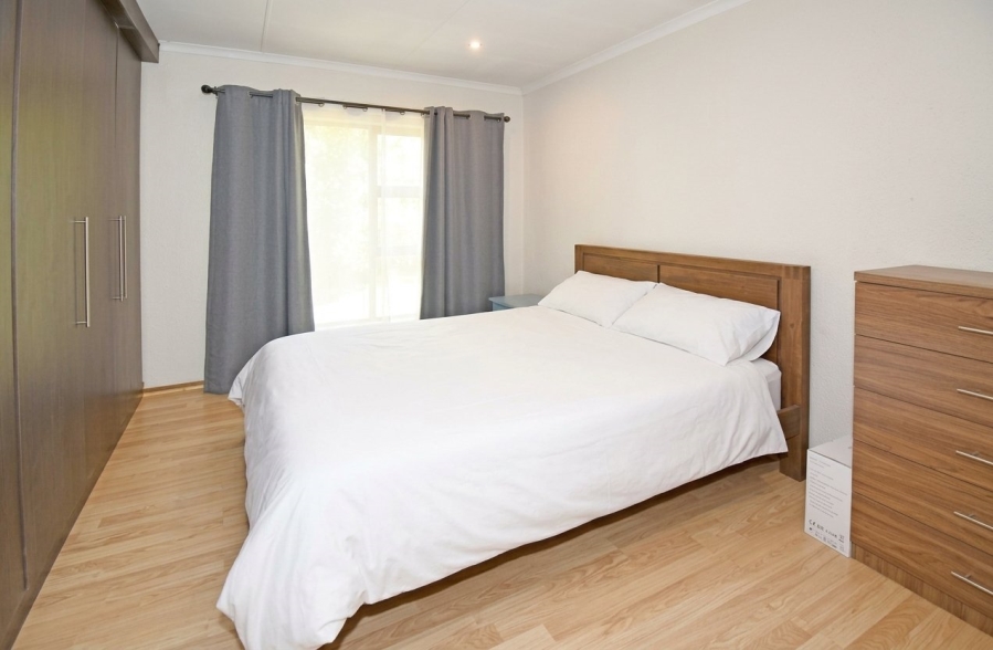 6 Bedroom Property for Sale in Noordhang Gauteng