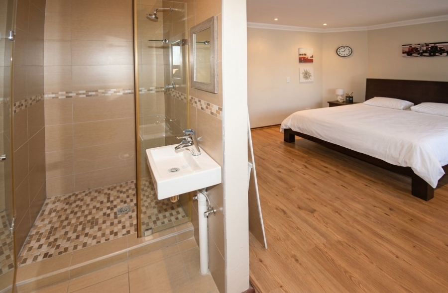 6 Bedroom Property for Sale in Noordhang Gauteng