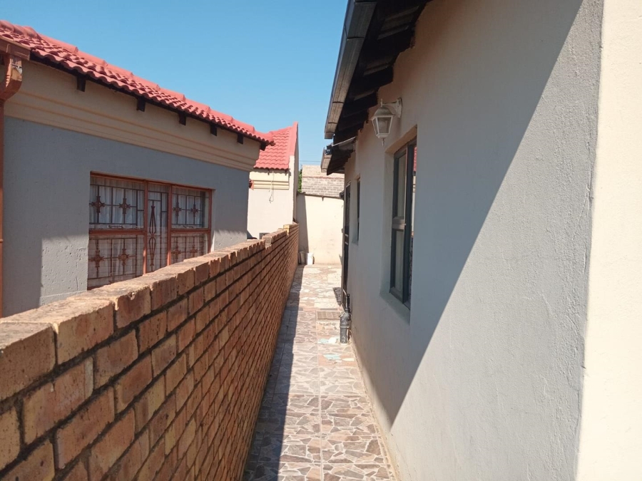 3 Bedroom Property for Sale in Mamelodi West Gauteng