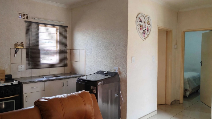 2 Bedroom Property for Sale in Lenasia South Gauteng