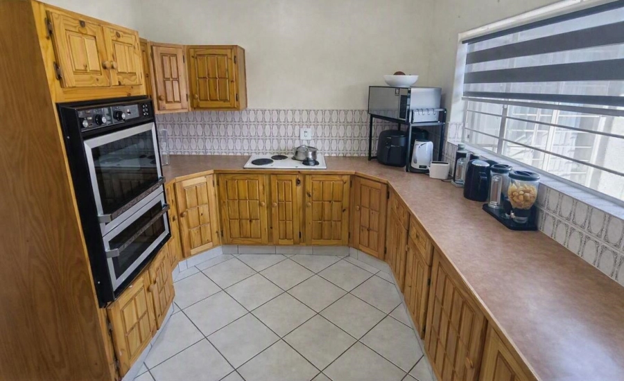 3 Bedroom Property for Sale in Brackenhurst Gauteng