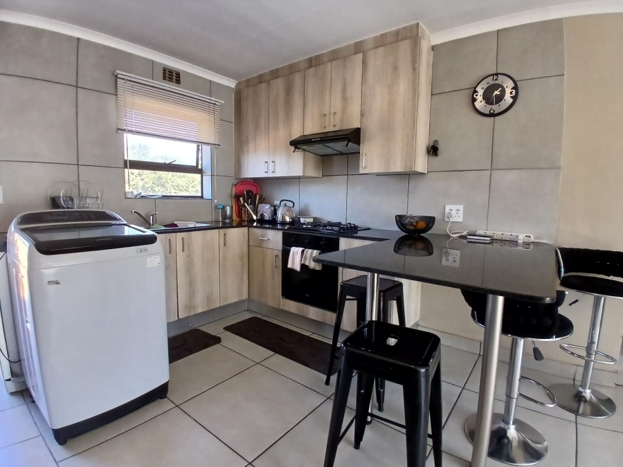 2 Bedroom Property for Sale in Goedeburg Gauteng