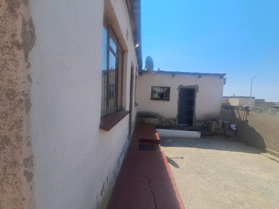 7 Bedroom Property for Sale in Ivory Park Gauteng