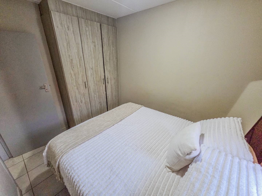 2 Bedroom Property for Sale in La Montagne Gauteng