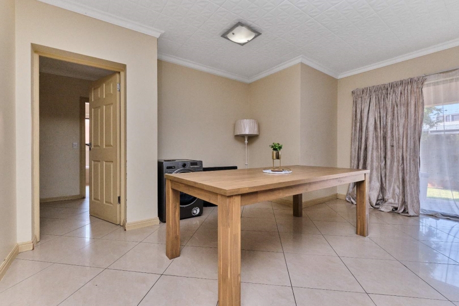 3 Bedroom Property for Sale in Little Falls Gauteng
