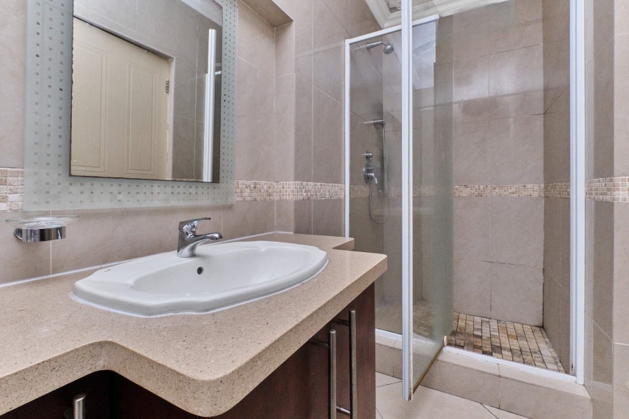 3 Bedroom Property for Sale in Little Falls Gauteng