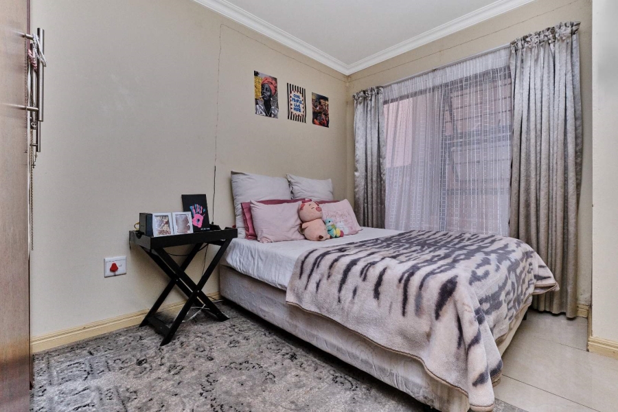 3 Bedroom Property for Sale in Little Falls Gauteng