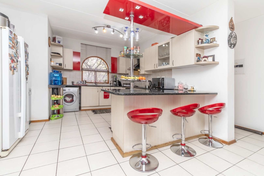 2 Bedroom Property for Sale in Noordhang Gauteng