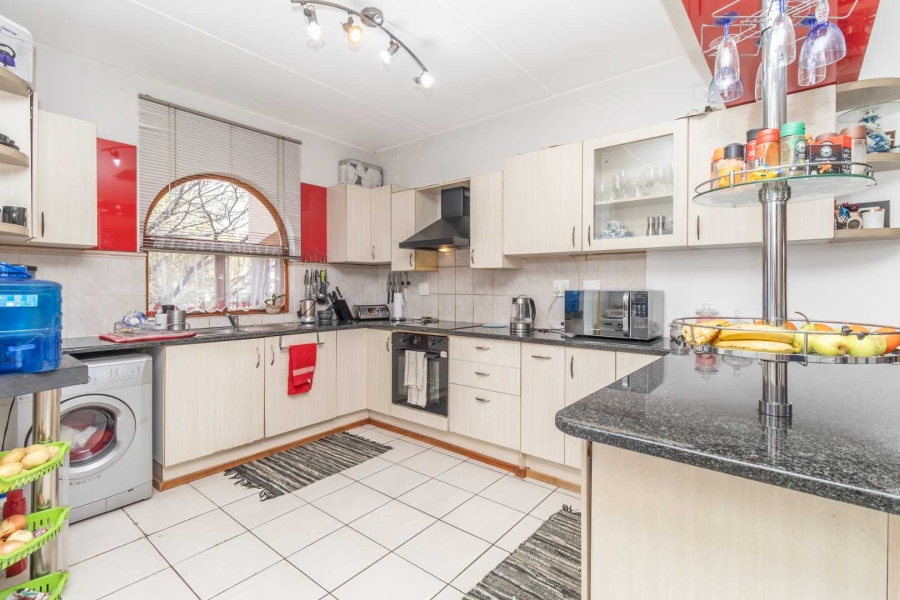 2 Bedroom Property for Sale in Noordhang Gauteng