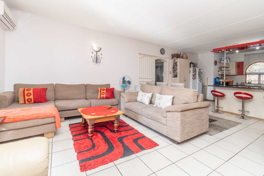 2 Bedroom Property for Sale in Noordhang Gauteng