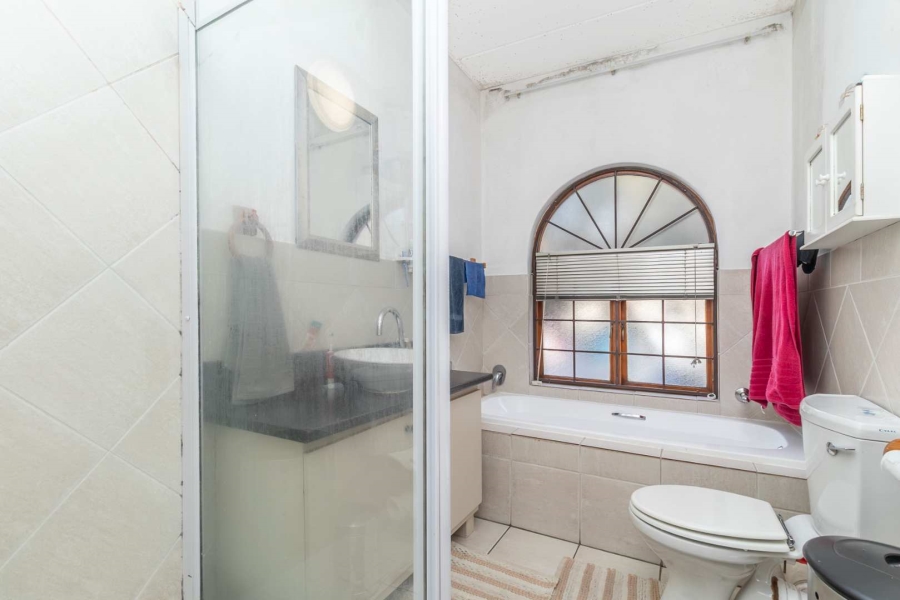 2 Bedroom Property for Sale in Noordhang Gauteng