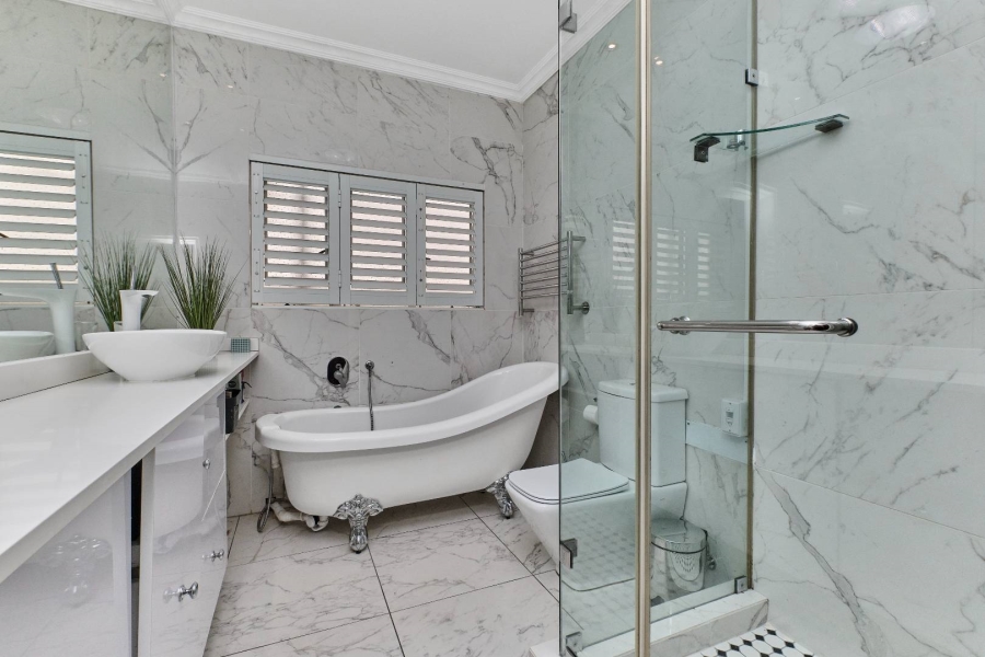 3 Bedroom Property for Sale in Northcliff Gauteng