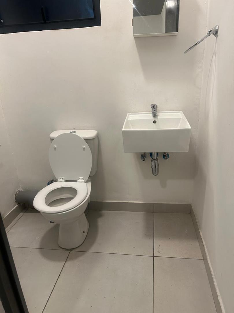 1 Bedroom Property for Sale in Ferndale Gauteng