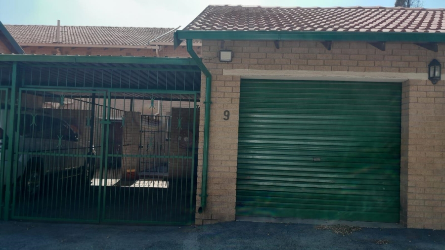 To Let 3 Bedroom Property for Rent in Birchleigh North Gauteng