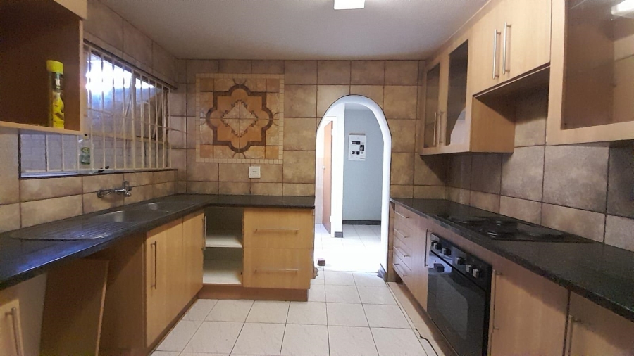 To Let 3 Bedroom Property for Rent in Birchleigh North Gauteng