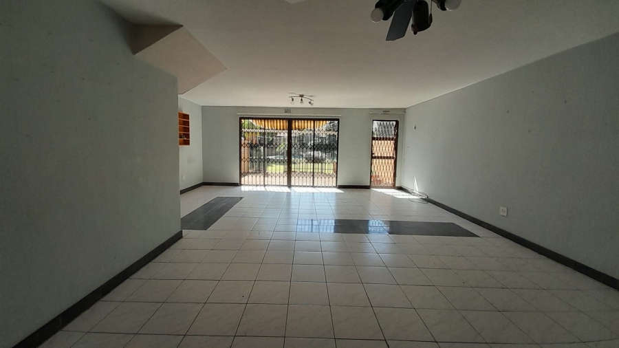 To Let 3 Bedroom Property for Rent in Birchleigh North Gauteng